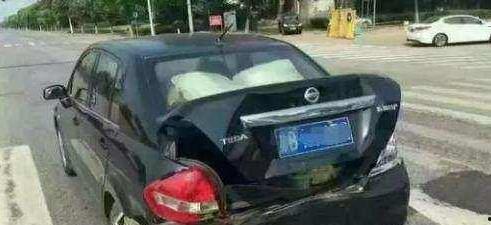 国产日产撞车视频大全,惊心动魄！国产与日产车型碰撞瞬间大盘点