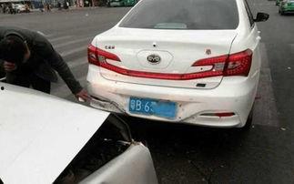 国产车追尾视频大全集,事故现场直击与安全警示